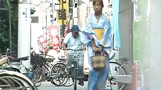 Perky fanciful geisha flashes her breasts during instant sharking adventure