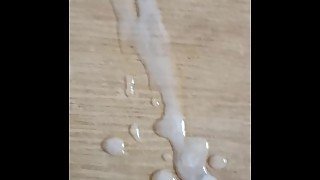 Big Load Masturbating big cock head
