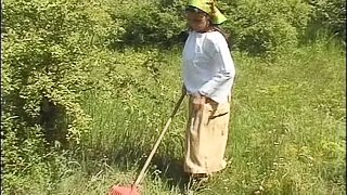 He takes a granny out into the forest and fucks her vintage pussy