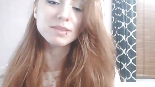 Gorgeous Redhead Teen with a Nice Ass