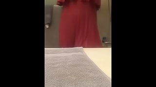 Drunk teen twerks in the mirror