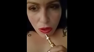 Allie SMOKING  GOLD THC VAPE