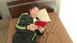 Hot babe wraps her legs on her hubby's waist for a thorough doggystyle