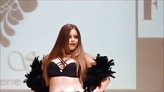 Bbw sexy fashion show (no nude)