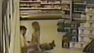 Amateur couple fuck on supermarket