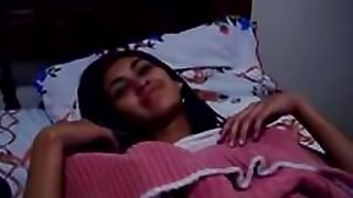Exotic Arab Girlfriend Fucks Her BF's Big Cock In a Homemade Sex Tape