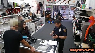 Two girls try to steal at the pawnshop and get pounded