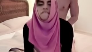 Daughter in hijab fucks daddy like a sex machine!