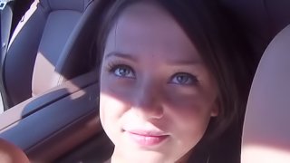 Hitchhiking teen gives up her asshole for a ride