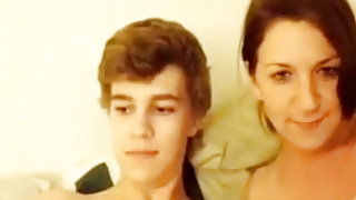 19yo cute couple has cowgirl sex on web cam
