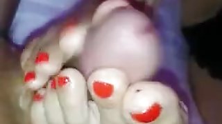 Footjob 5 minute cumshot