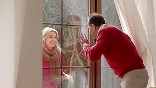 Old man was very happy to have fun with comely young chick