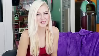Incredibly beautiful blonde fucked until he cums inside her